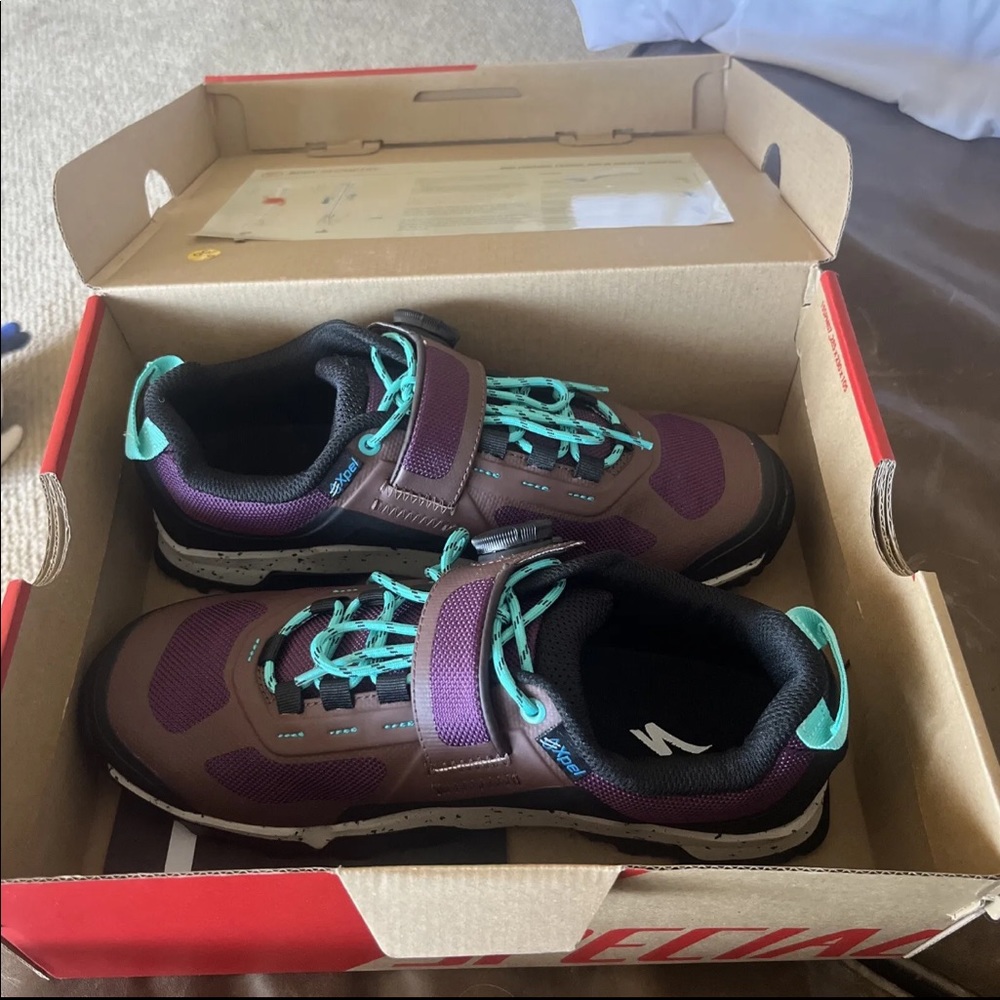 Specialized Rime 2.0 Mountain Bike Shoes Size 40 Cast Berry Cast Umber